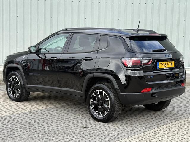 Jeep COMPASS 4xe 240 Plug-in Hybrid Electric Trailhawk / Stoel/Stuurverwarming / Stoelventilatie / All Season banden / Lederen bekleding / Geheugenstoelen / 360 Camera / Alpine Audio Systeem /