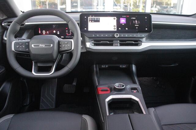 Jeep COMPASS 1.2 145PK e-Hybrid FIRST EDITION | PANORAMADAK: TWEEDELIG PANORAMISCH SCHUIF-/KANTELDAK | PREMIUM PACK: FOCAL PREMIUM AUDIO/STOELMASSAGE VÓÓR/STOELVENTILATIE VÓÓR/ELEKTRISCH VERSTELBARE VOORSTOELEN MET GEHEUGENFUNCTIE/GLANZEND ZWART GESPOTEN BUMPERS | CONVENIENCE PACK: 360° CAMERA /PARKEERSENSOREN VÓÓR, ACHTER & ZIJDELINGS/BLIND SPOT MONITORING/PEDAALVERWARMINGSPREVENTIE | PACIFIC BLUE | LED MATRIX KOPLAMPEN | 18" LICHTMETALEN VELGEN | VERLICHTE 7-SLEUFS GRILL | PRIVACY GLASS | STOEL/STUUR VERWARMING | VERWARMBARE VOORRUITRAND |SFEERVERLICHTING | ELEKTRISCH BEDIENBARE ACHTERKLEP | DRAADLOZE TELEFOONLADER | NAVIGATIE | DRAADLOZE APPLE CARPLAY/ANDROID AUTO | ADAPTIVE CRUISE CONTROL | KEYLESS ENTRY/START |