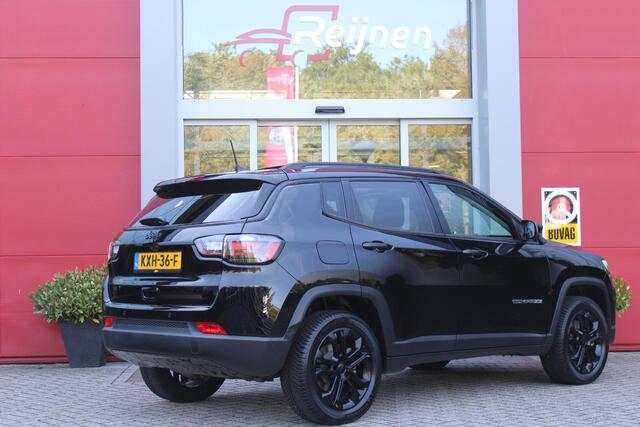 Jeep COMPASS 4xe 240PK Plug-in Hybrid Electric NORTH STAR | PANORAMA SCHUIF/KANTEL DAK | WINTERPACK: STOEL/STUUR/PARKEERNSENSOREN/RUITENSPROEIER VERWARMBAAR | SAFETY PACK: 360° CAMERA/DODEHOEK BEWAKING/BUITENSPIEGELS MET INSTAPVERLICHTING | 10,1" TOUCHSCREEN MET NAVIGATIE/ADAPTIVE CRUISE CONTROL INCL LANE CENTERING ASSIST/VERKEERSBORDEN INFORMATIE/DRAADLOZE TELEFOONLADER/HANDSFREE ELEKTRISCH BEDIENBARE ACHTERKLEP | PREMIUM AUDIO SYSTEEM MET 9 SPEAKERS & SUBWOOVER "ALPINE" | KEYLESS ENTRY | DRAADLOZE APPLE CARPLAY/ANDROID AUTO | 18" LICHTMETALEN VELGEN | ALL SEASON BANDEN |
