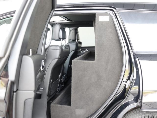 Jeep GRAND CHEROKEE 6.4 V8 SRT8 | LPG | Grijs-kenteken | PK 468