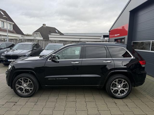 Jeep GRAND CHEROKEE Overland