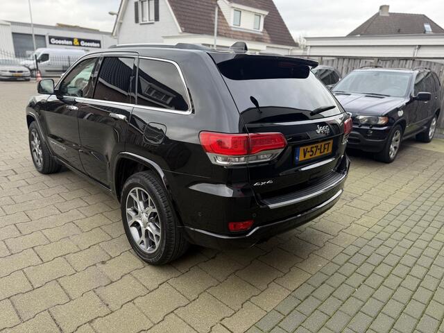 Jeep GRAND CHEROKEE Overland