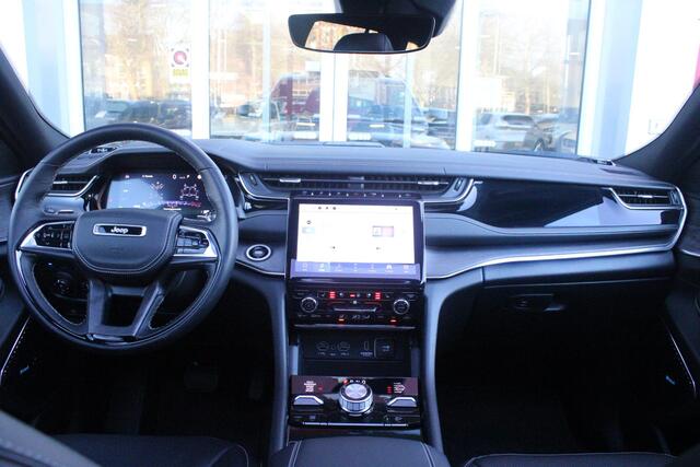 Jeep GRAND CHEROKEE 2.0 381PK OVERLAND 4xe | PANORAMISCH SCHUIF/KANTEL DAK | MCINTOSH PREMIUM AUDIO SYSTEM | HEAD UP DISPLAY | VOORSTOELEN ELEKTRISCH VERSTELBAAR | MULITIMEDIA SCHERM VOOR BIJRIJDER | ELEKTRISCH BEDIENBARE ACHTERKLEP | STOEL/STUUR VERWARMING | LEDEREN BEKLEDI