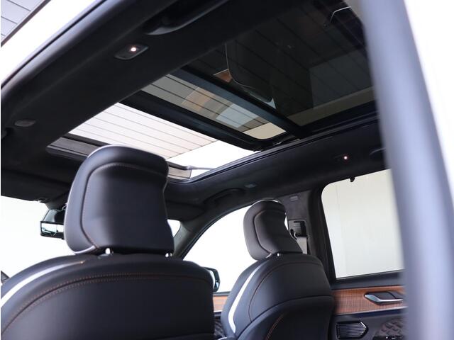 Jeep GRAND CHEROKEE 2.0 Summit Reserve 4xe | Pano | Luchtvering | Massage | 2e scherm |