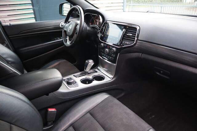 Jeep GRAND CHEROKEE 3.6 Summit Automaat Schuifdak Leder/Alcantara Led Trekhaak Etc. Etc.