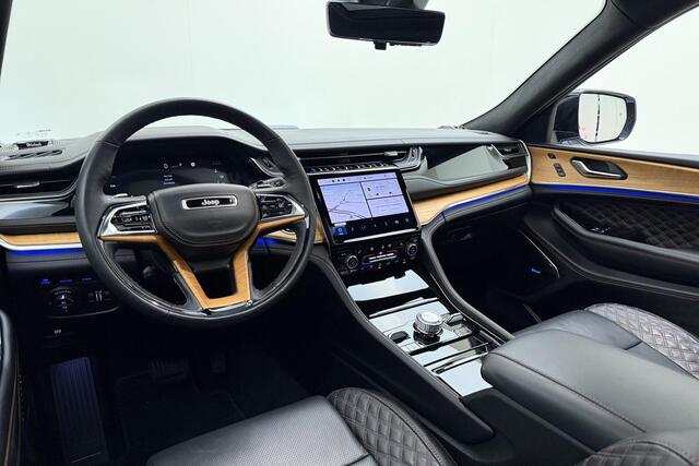 Jeep GRAND CHEROKEE 2.0 Summit Reserve 4xe 380 PK | Trekhaak | 2332 KG Trekgewicht | Lederen bekleding | Panoramisch schuifdak | Massage stoelen | Keyless