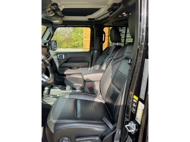 Jeep Gladiator 3.0 V6 AUT 5 PERS MULTI CARGO -VAN- LEDER /NAVI CLIMA / 12MND GAR ¤ 60.499 EXCL Unieke auto in nieuwstaat dealer onderhouden schade vrij . opbouw multifunctioneel uit te voeren naar wens . informeer naar de mogelijkheden . prijs is inclusief mee geleverde