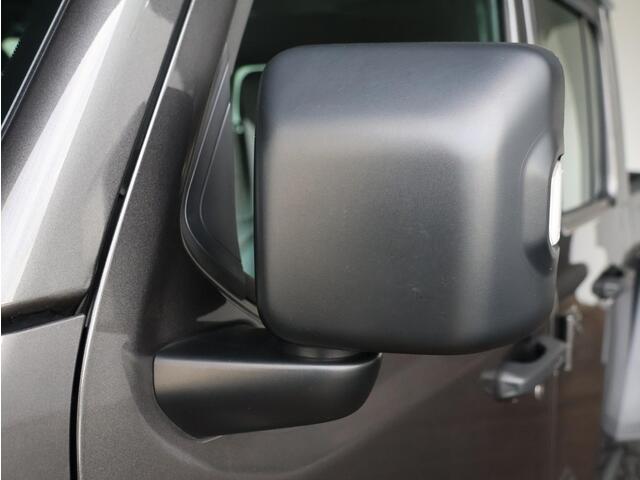 Jeep Gladiator Rubicon 3.6 V6 Automaat | 5 Persoons | Grijs kenteken | LPG | Navi |