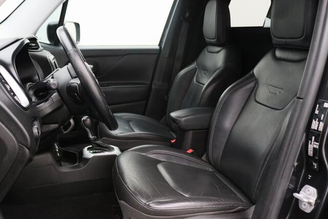 Jeep RENEGADE 2.0 MultiJet Limited Automaat, Grijs kenteken, Leer, Cruise, Navigatie, Trekhaak, 18''