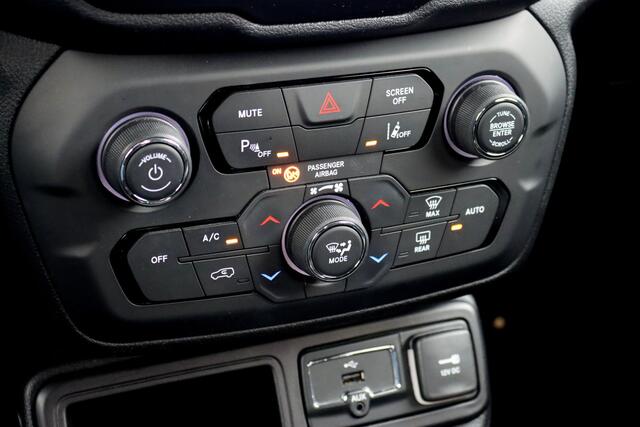 Jeep RENEGADE 1.3T Limited | Camera | Adaptive Cruise Control | Leder | Beats Audio | Keyless | LED |