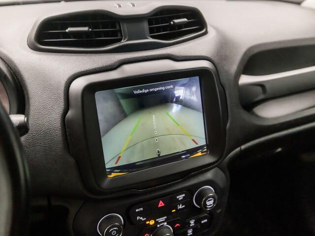 Jeep RENEGADE 1.0T-e Black Sport (APPLE CARPLAY, CAMERA, TREKHAAK, GETINT GLAS, SPORTSTOELEN, LED KOPLAMPEN, CRUISE, NIEUWE APK, NIEUWSTAAT)