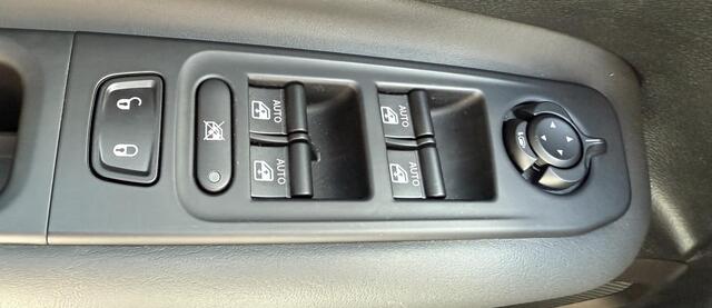 Jeep RENEGADE 4xe 190 Plug-in Hybrid Electric Limited Slechts 9.330 km!