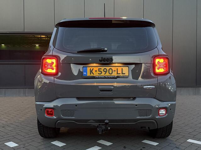 Jeep RENEGADE 1.3T DDCT Longitude 150 PK | 1e eigenaar | Origineel NL | NAP | Automaat | Black Style pakket | Apple CarPlay | Android auto | Parkeersensoren | Cruise control | Climate control | Trekhaak |