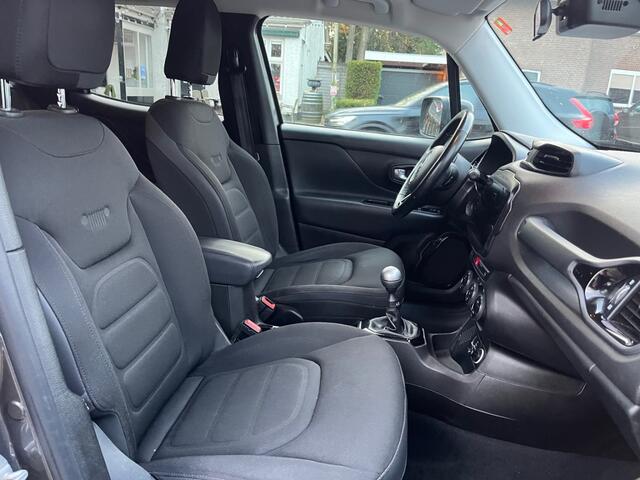 Jeep RENEGADE 1.6 E-TORQ / CARPLAY / CRUISE CTR. / TREKHAAK / 18'' LM-VELGEN
