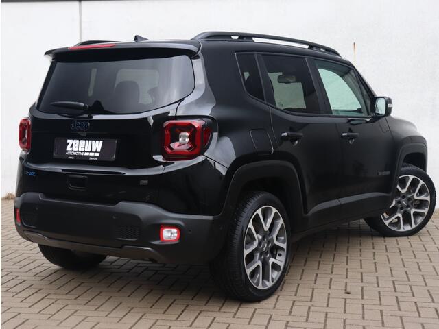 Jeep RENEGADE 4xe 240 PK Hybrid S | Navi | Winter | LED | Camera | 19"