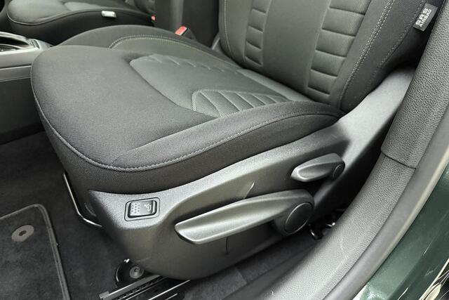 Jeep RENEGADE 1.5T e-Hybrid The North Star | Navigatie | Trekhaak | Schuif/kanteldak | Lichtmetalen velgen | Stoel & Stuurverwarming | Climate control | Adaptive Cruise control