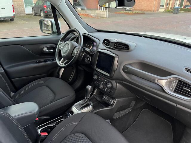 Jeep RENEGADE 1.4 MultiAir Limited 140PK AUTOMAAT **GRIJS KENTEKEN**
