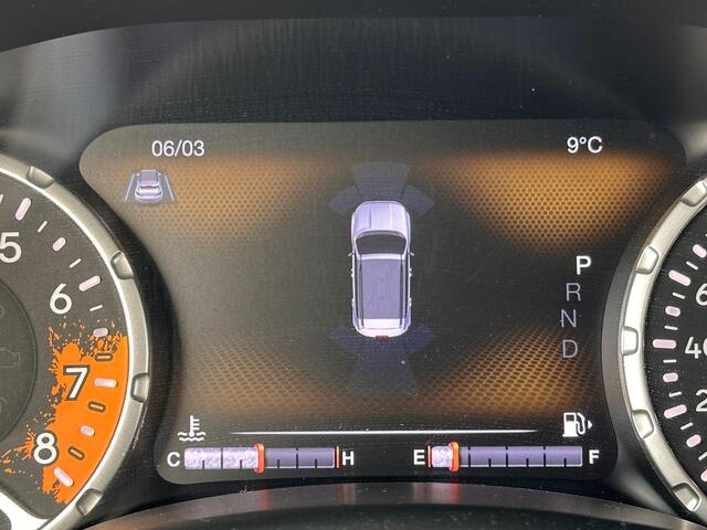 Jeep RENEGADE 1.4 MultiAir Night Eagle II Limited Automaat | Trekhaak | Xenon | Adaptive CC | Navi | Dealer-onderhouden |