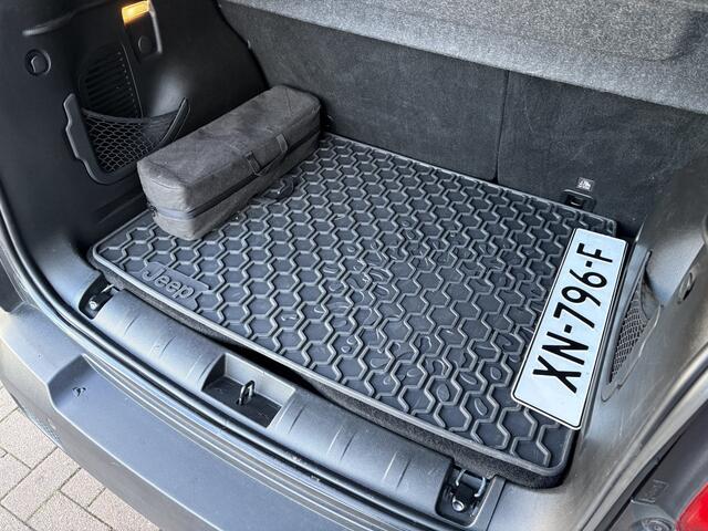 Jeep RENEGADE 1.3T DDCT 150pk Automaat Limited LED/NAVI/CARPLAY/ADAPT.CRUISE/PDC/TREKHAAK