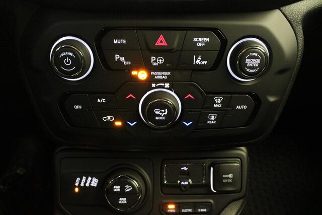 Jeep RENEGADE 4xe 240 Plug-in Hybrid Electric *MOTOR DEFECT*