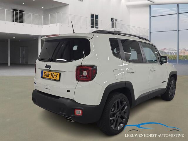 Jeep RENEGADE 4xe 240 Plug-in Hybrid Electric S, pano, leer, adaptive cruise, camera, 2 x PDC