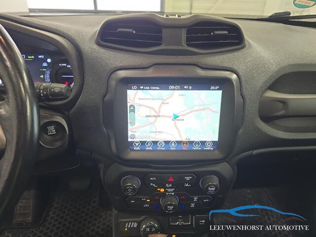 Jeep RENEGADE 4xe 240 Plug-in Hybrid Electric S, pano, leer, adaptive cruise, camera, 2 x PDC