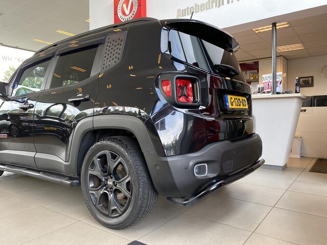 Jeep RENEGADE 1.4 MultiAir Limited,Automaat,Pushbar,bar,Treeplankset,Keyless,Climate&Cruisecontrol,Spraakbediening,Leder,Stoel&Stuurverwarming,V&A Sensoren,18 Inch Lmv