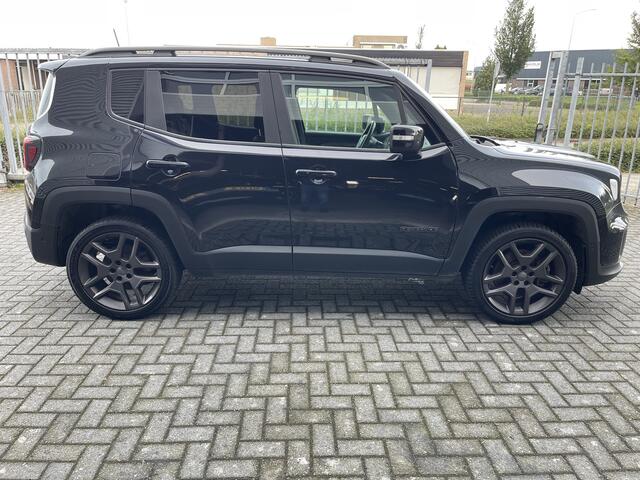 Jeep RENEGADE 4xe 240 Plug-in Hybrid Electric Trailhawk