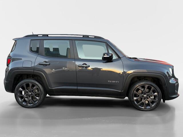 Jeep RENEGADE 1.5T e-Hybrid S 190PK AUTOMAAT | Black line| Lichtmetalen velgen| Parkeer sensoren V\A| Navigatie| Camera| Climate Control| 4WD drive| Leer| elec. stoel| Reservewiel|