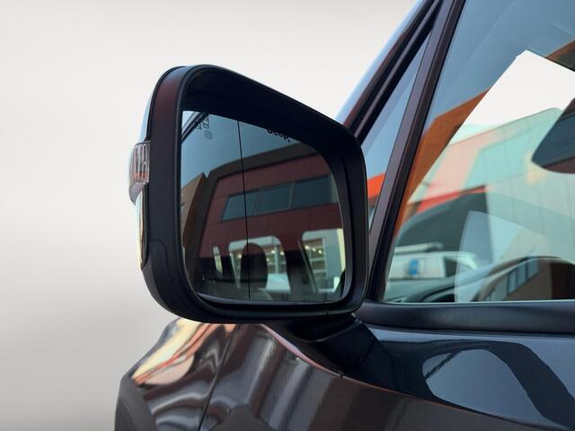 Jeep RENEGADE 1.5T e-Hybrid S 190PK AUTOMAAT | Black line| Lichtmetalen velgen| Parkeer sensoren V\A| Navigatie| Camera| Climate Control| 4WD drive| Leer| elec. stoel| Reservewiel|