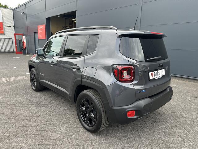 Jeep RENEGADE 4xe 240PK Plug-in Hybrid The North Star (Schuif/kantel Dak - Navigatie - Camera - Stuur & Stoel verwarming)