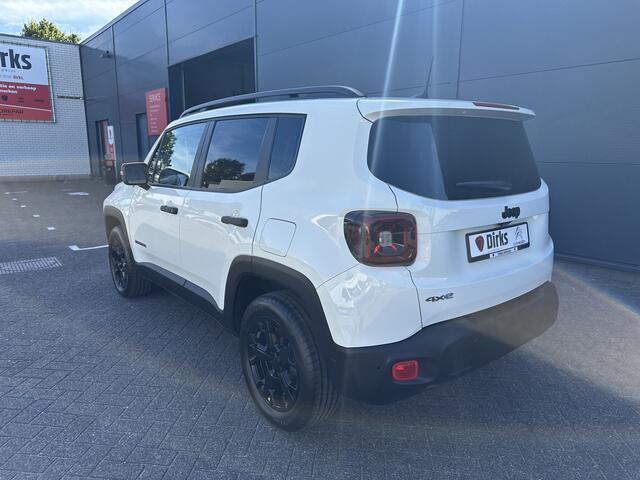 Jeep RENEGADE 4xe 240 Plug-in Hybrid The North Star (Schuif/kantel Dak - Navigarie - Apple Carplay - Camera - Stoel & Stuurverwarming)