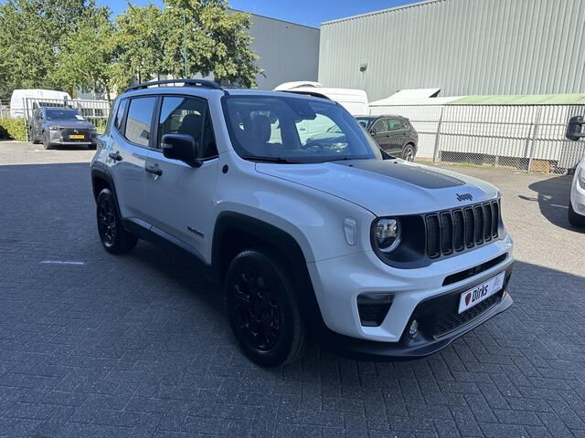 Jeep RENEGADE 4xe 240 Plug-in Hybrid The North Star (Schuif/kantel Dak - Navigarie - Apple Carplay - Camera - Stoel & Stuurverwarming)