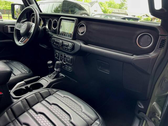 Jeep WRANGLER 2.0T Sterling Geel kenteken | Volleder | Alcantara Dash | Urban LM | Cabriodak | Sportuitlaat | Dikker dan een Brute!