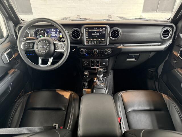 Jeep WRANGLER Unlimited 4xe 380 Sahara 272pk CABRIOLET / CAMERA / STUUR EN STOELVERWARMING / LEER