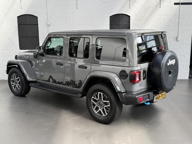 Jeep WRANGLER Unlimited 4xe 380 Sahara 272pk CABRIOLET / CAMERA / STUUR EN STOELVERWARMING / LEER