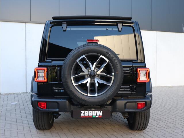 Jeep WRANGLER 4xe 380 PK Sahara | Schuifdak | Leder | Camera | Navi | 20"