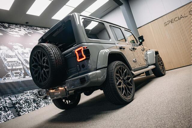 Jeep WRANGLER Unlimited 4xe 380 Sahara | Corse Edition Custom made | Unieke kleur | Hybride |