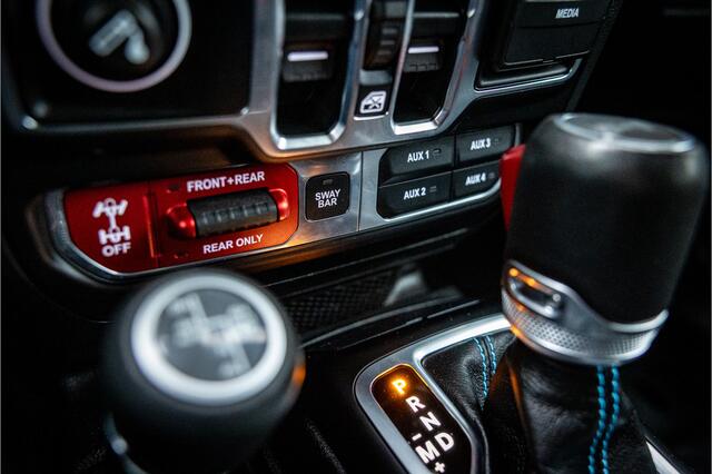 Jeep WRANGLER Unlimited 4xe 380 Rubicon Warn Lier Custom AEV RX Bumper