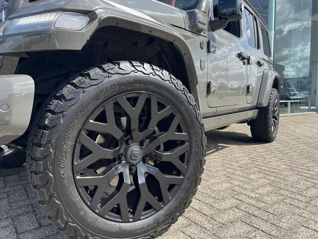 Jeep WRANGLER Unlimited 4xe 380 Sahara Brute Richmond Custom | BTW | Vouwdak | Bruin leder | Camera's | Sarge Green