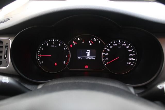 KIA CARENS 1.6 GDI FIRST EDITION 7-PERSOONS / TREKHAAK / CAMERA / NAVI