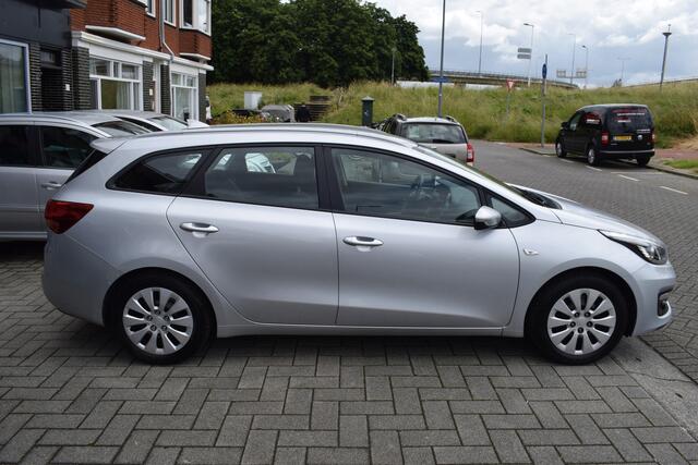 KIA CEE D cee'd Sportswagon 1.4 CVVT COMFORTLINE A.CAMERA/NAVI/PDC/CRUISE CONTROLE.