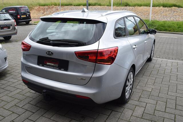 KIA CEE D cee'd Sportswagon 1.4 CVVT COMFORTLINE A.CAMERA/NAVI/PDC/CRUISE CONTROLE.