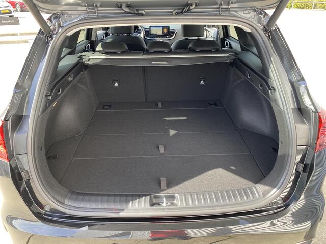 KIA CEE D Ceed Sportswagon 1.0 T-GDi DynamicPlusLine Demo auto | Navi | Keyless | Privacyglass | Km stand kan iets varieeren !