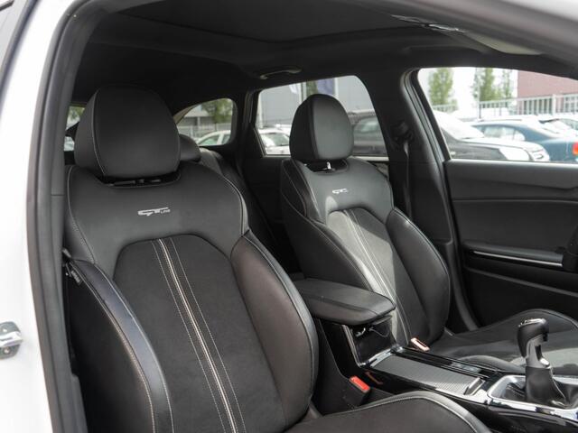 KIA CEE D Ceed Sportswagon 1.5 T-GDi GT-Line | Navigatie | Stoelverwarming | Sportstoelen