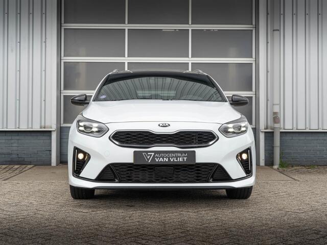 KIA CEE D Ceed Sportswagon 1.5 T-GDi GT-Line | Navigatie | Stoelverwarming | Sportstoelen