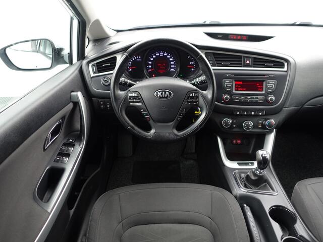 KIA CEE D Ceed 1.4 T- GDI Dynamic- Stuur/Stoelverwarming, Xenon Led, Park Assist, Clima, Cruise, Trekhaak