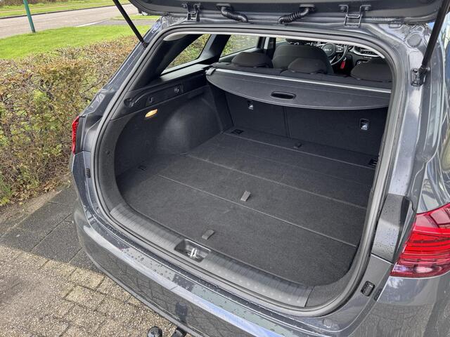 KIA CEE D Ceed Sportswagon 1.5 T-GDi DynamicLine | Afneembare Trekhaak | Navigatie | Sensoren/Camera | Climate Control | Enz...