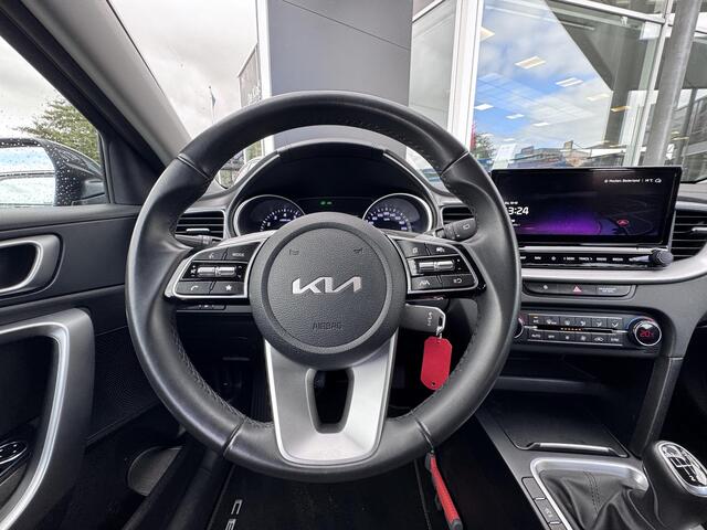 KIA CEE D Ceed Sportswagon 1.5 T-GDi DynamicLine | Afneembare Trekhaak | Navigatie | Sensoren/Camera | Climate Control | Enz...