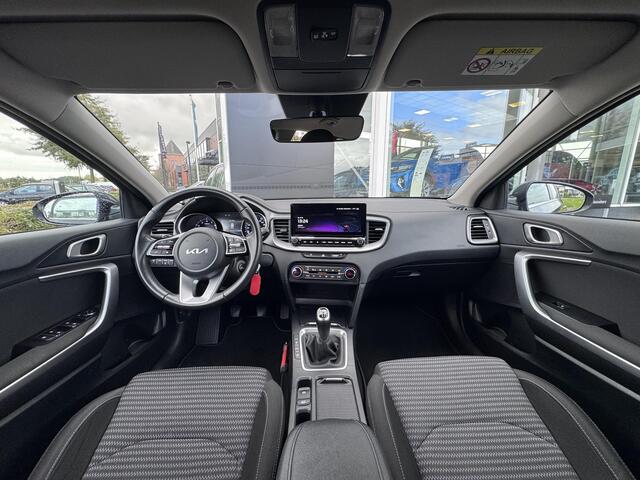 KIA CEE D Ceed Sportswagon 1.5 T-GDi DynamicLine | Afneembare Trekhaak | Navigatie | Sensoren/Camera | Climate Control | Enz...